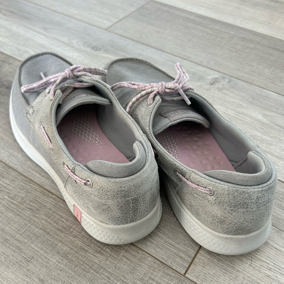 Sketchers Slip-On Shoes, Size 7 - Picture 2 of 5